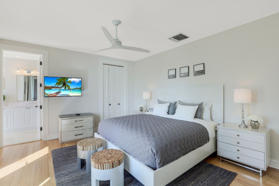 1305 Curlew Ave, Naples, FL 34102