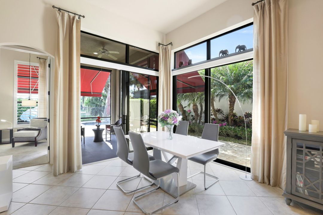 7919 Cordoba Pl, Naples, FL 34113