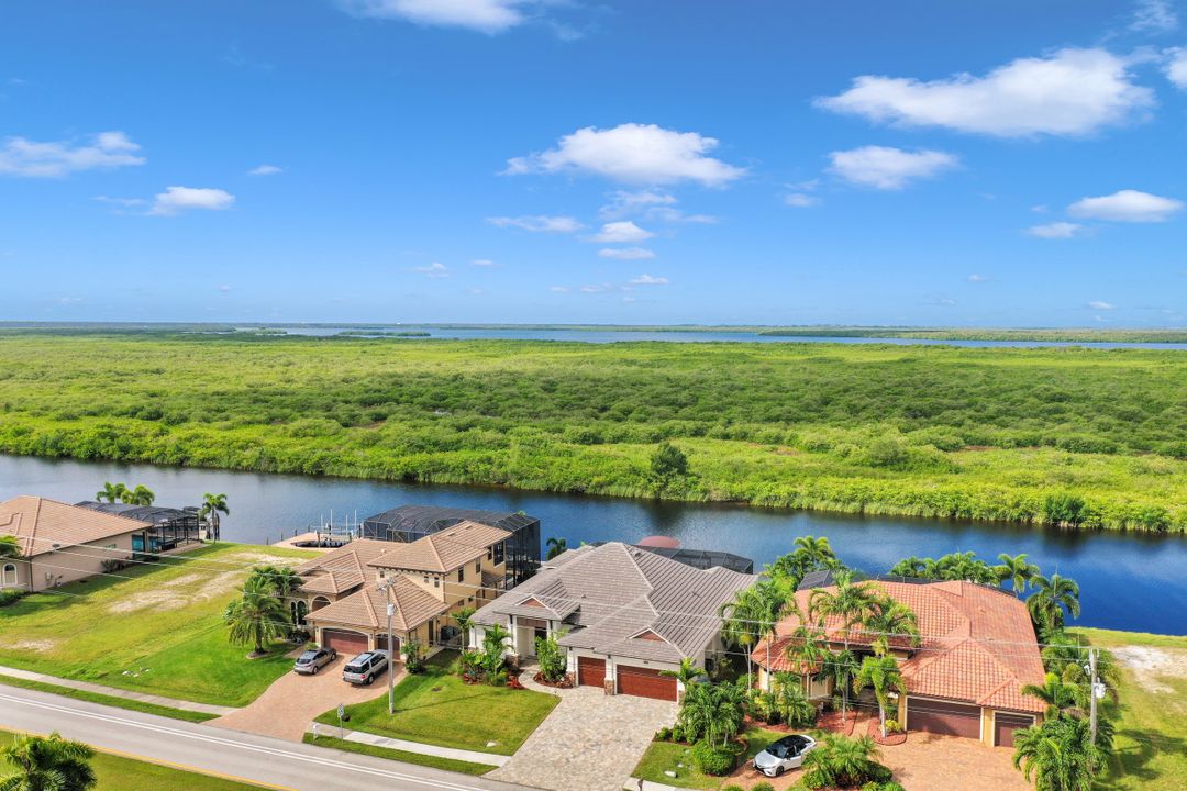 3236 Surfside Blvd, Cape Coral, FL 33914