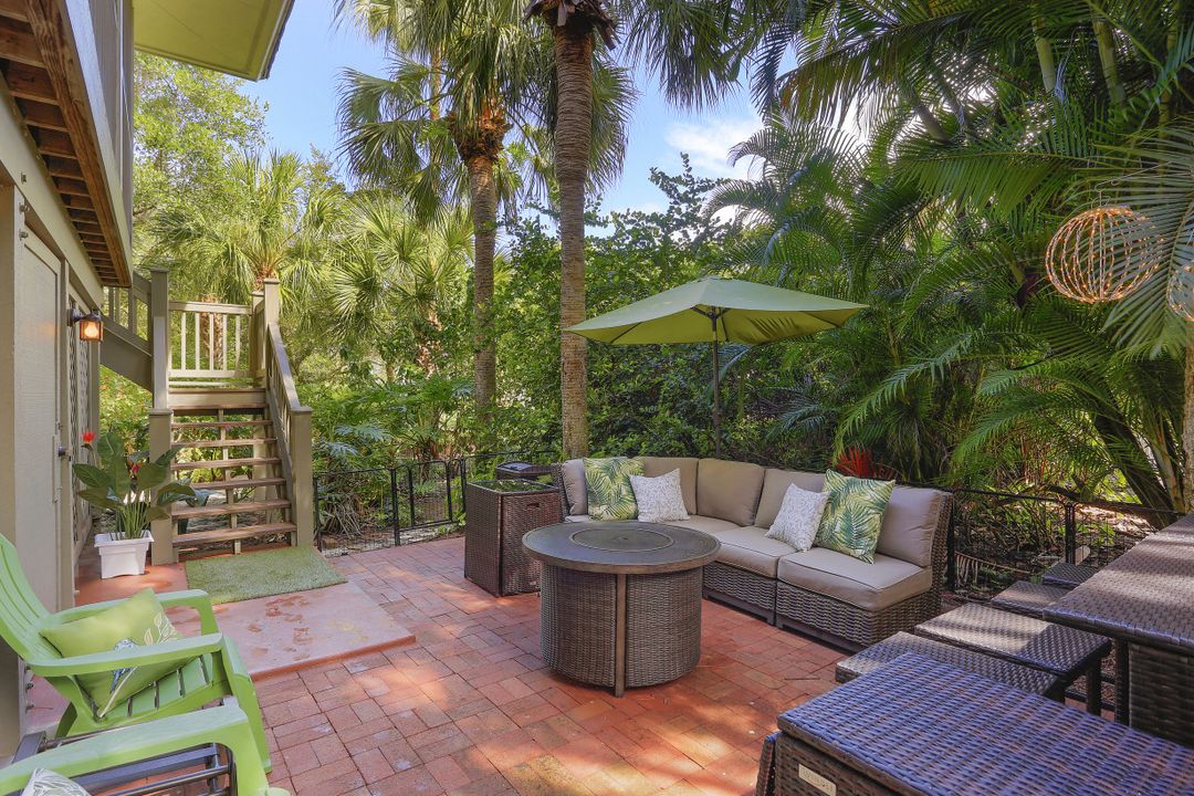 3824 Survey Cir, Bonita Springs, FL 34134