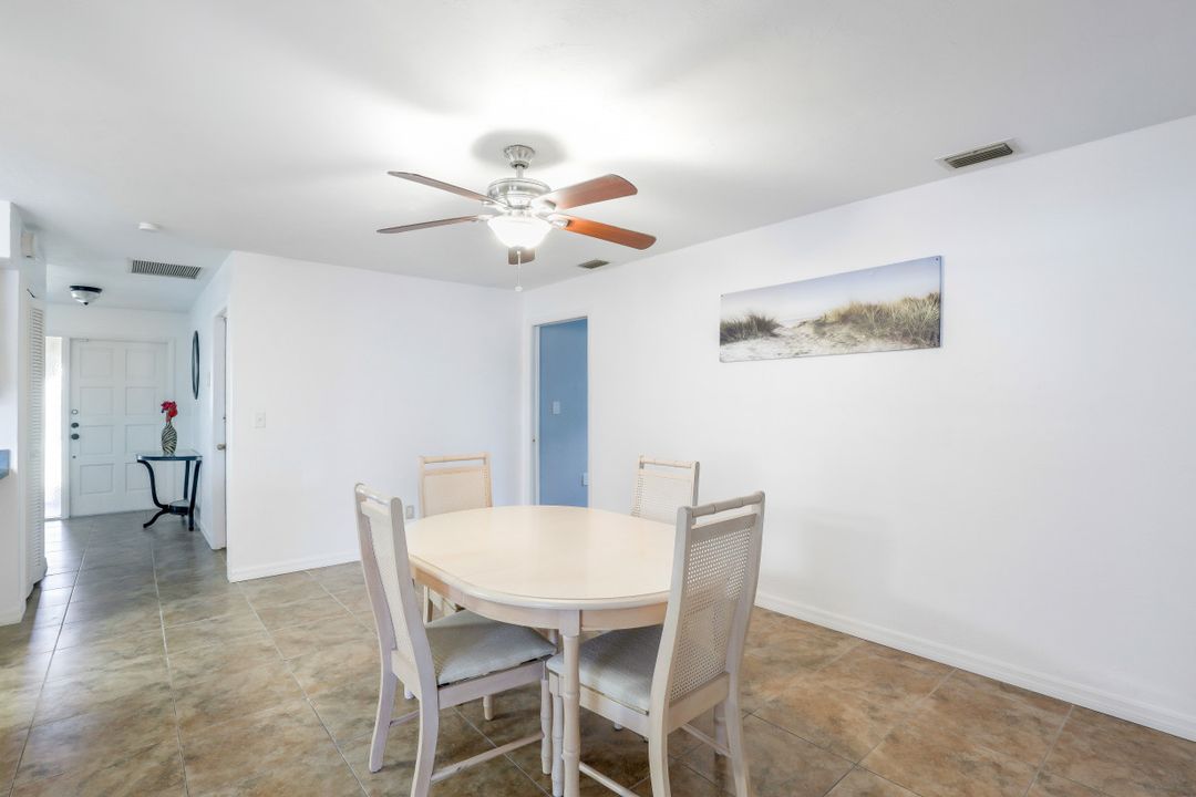 1936 Palaco Grande Pkwy, Cape Coral, FL 33904