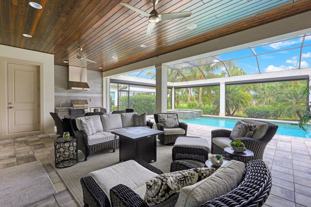 3125 Capistrano Ln, Naples, FL 34114