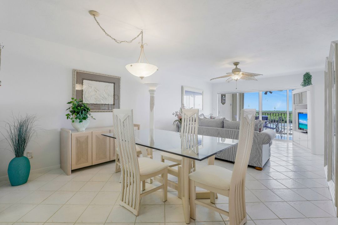 12945 Vanderbilt Dr #508, Naples, FL 34110