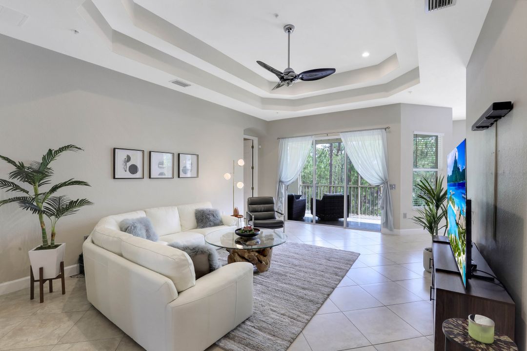 7874 Clemson St #202, Naples, FL 34104