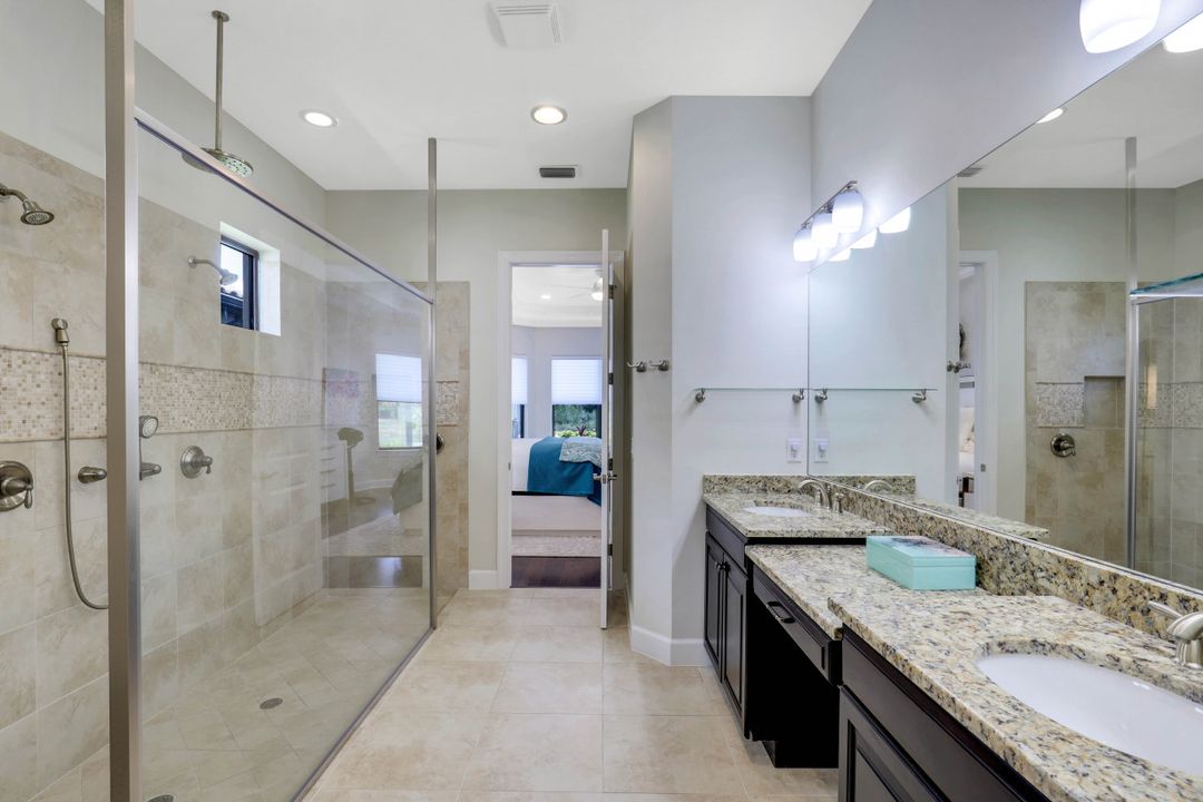 8701 Cavano St, Naples, FL 34119