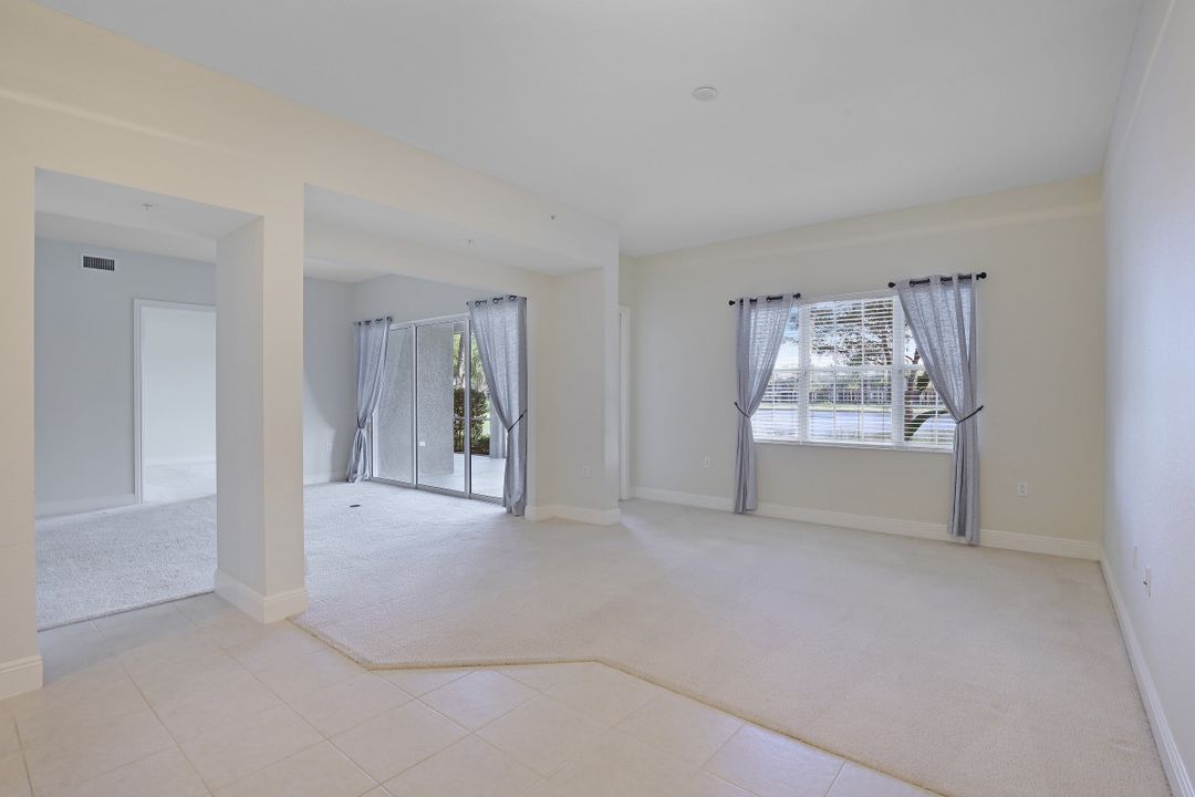 9234 Campanile Cir #102, Naples, FL 34114