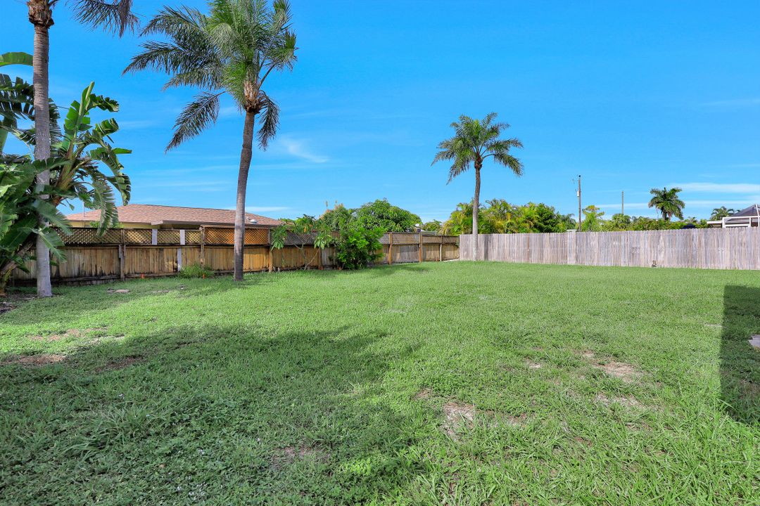 1213 SE 36th St, Cape Coral, FL 33904