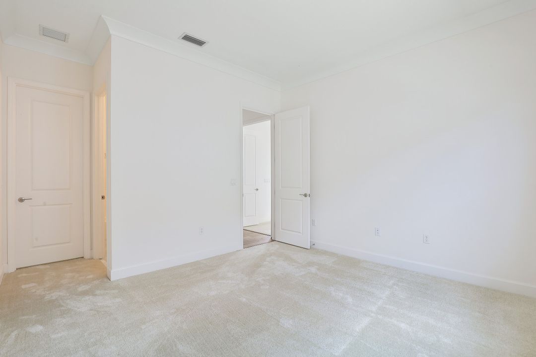 28549 Terramore Ct, Bonita Springs, FL 34135