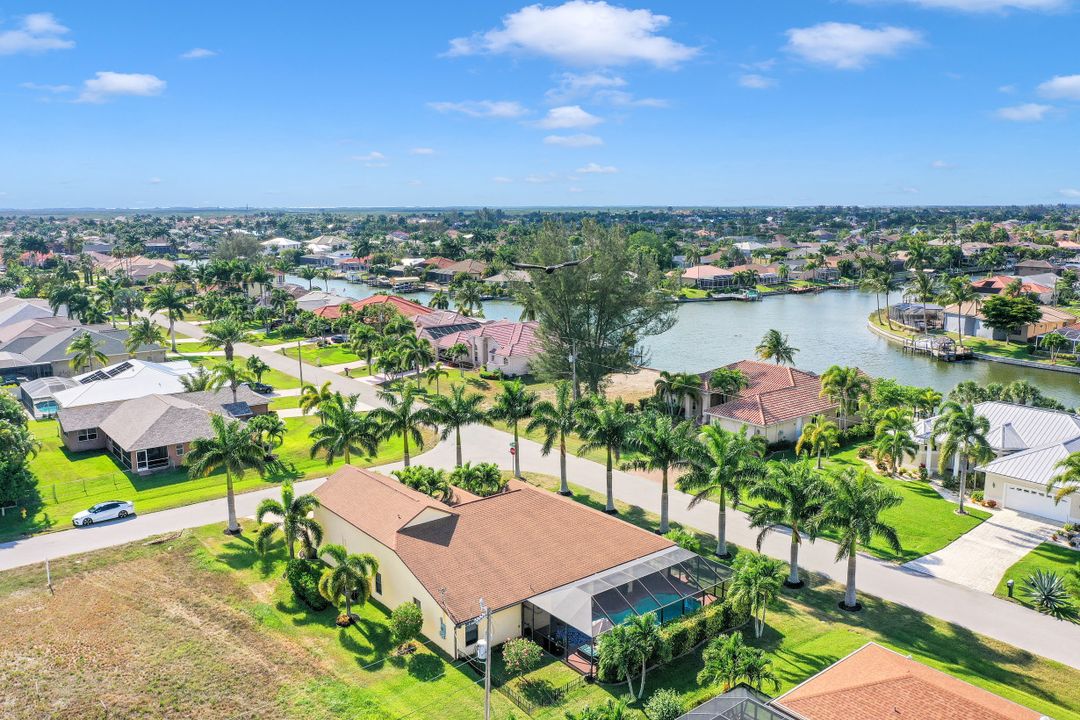 5011 SW 22nd Pl, Cape Coral, FL 33914
