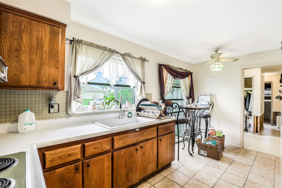 122 SW 59th St, Cape Coral, FL 33914