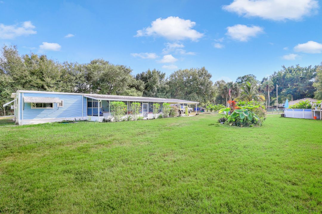 7905 Marx Dr, North Fort Myers, FL 33917