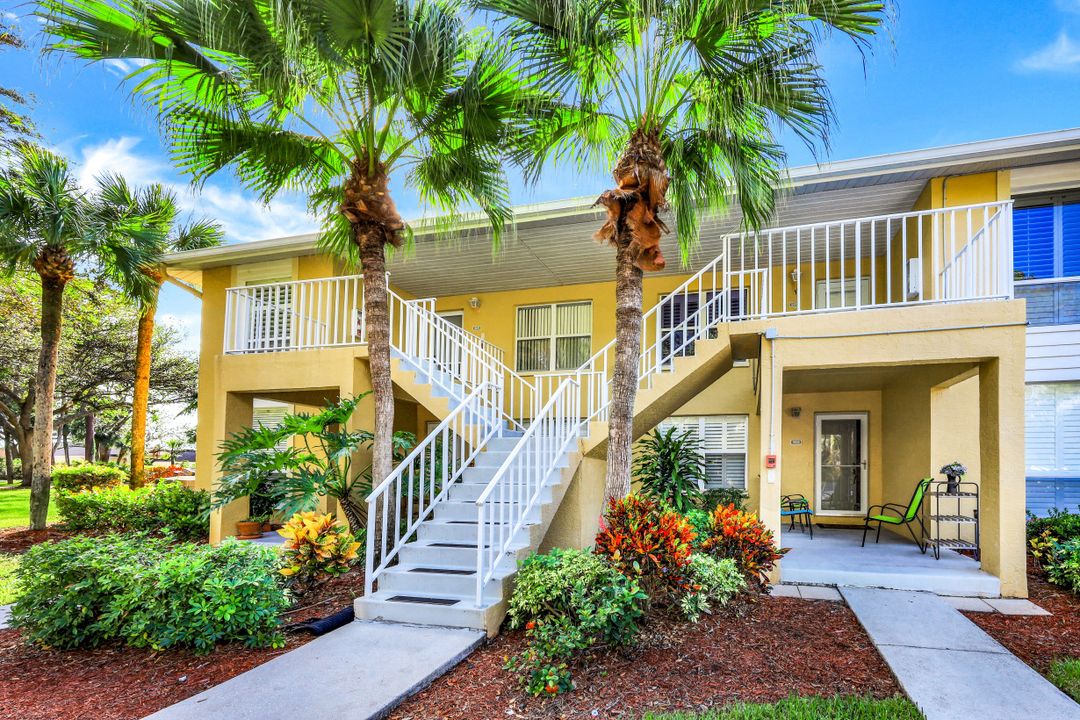 1250 Yesica Ann Cir #E201, Naples, FL 34110