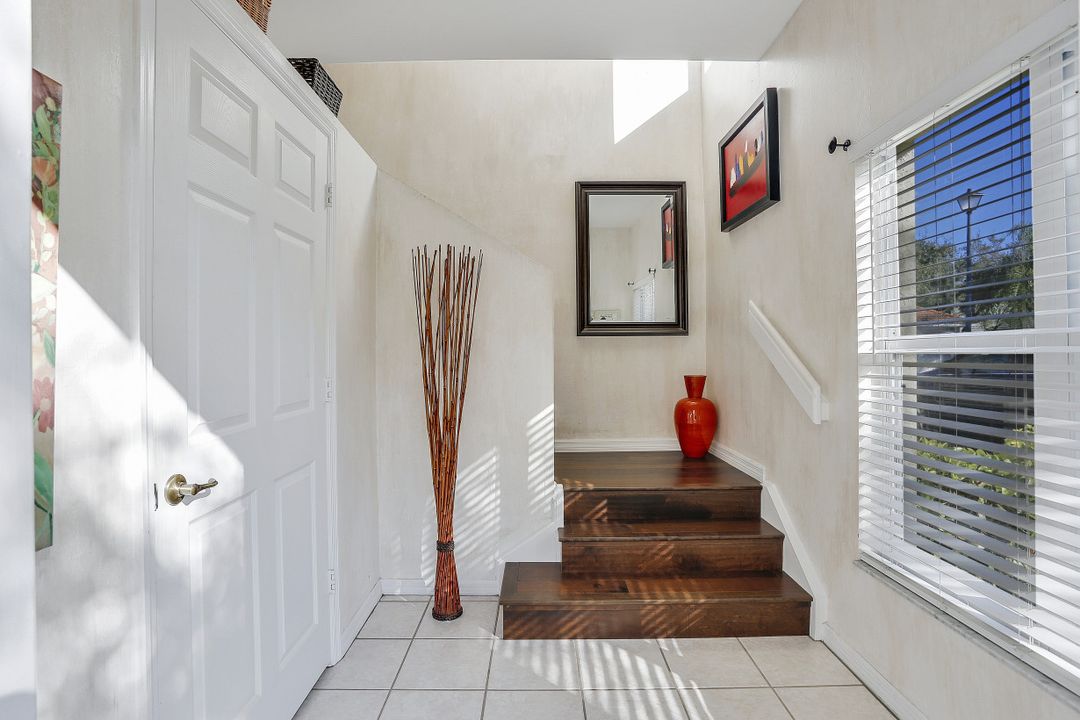 5100 Cedar Springs Dr #204, Naples, FL 34110