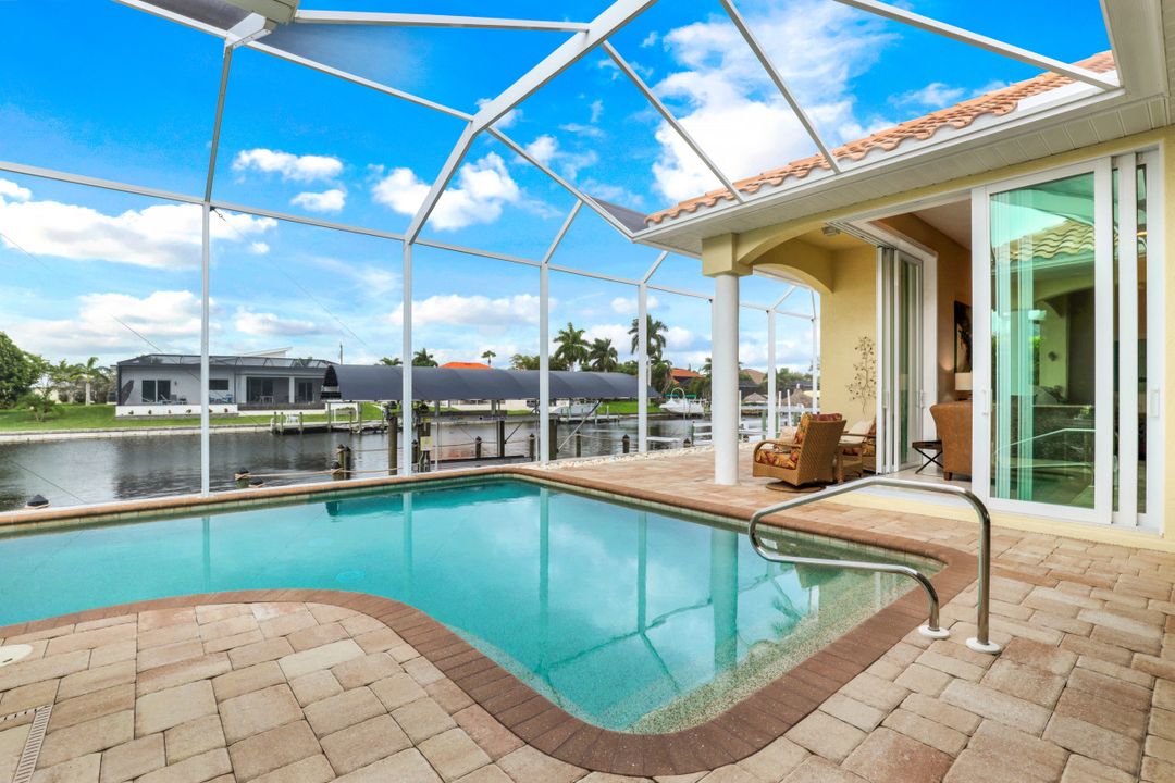 2405 SW 50th St, Cape Coral, FL 33914