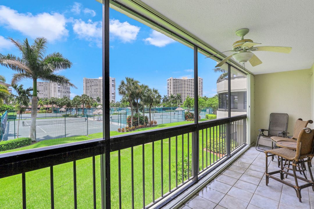 591 Seaview Ct #210, Marco Island, FL 34145