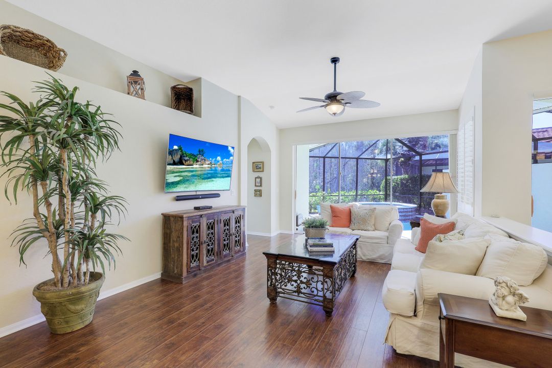 10211 Cape Roman Rd #102, Bonita Springs, FL 34135