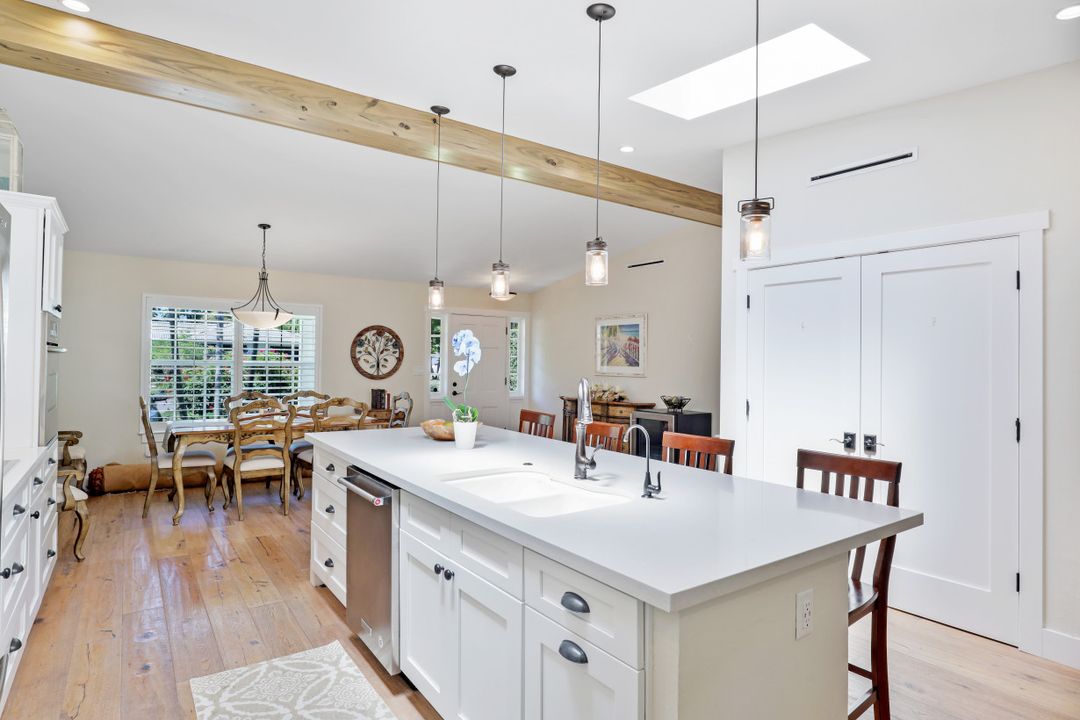 1204 Diana Ave, Naples, FL 34103