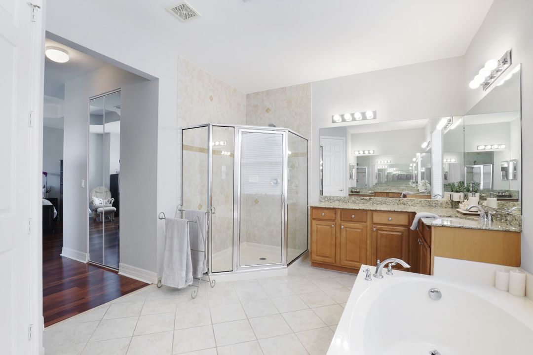 6499 Marbella Dr, Naples, FL 34105