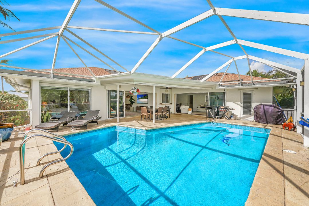 28379 Las Palmas Cir, Bonita Springs, FL 34135