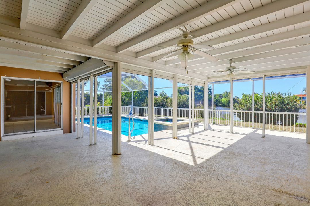 418 Yellowbird St, Marco Island, FL 34145