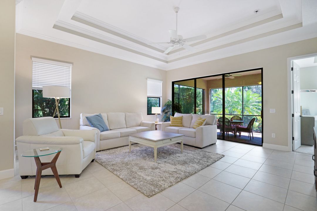 9181 Isla Bella Cir, Bonita Springs, FL 34135