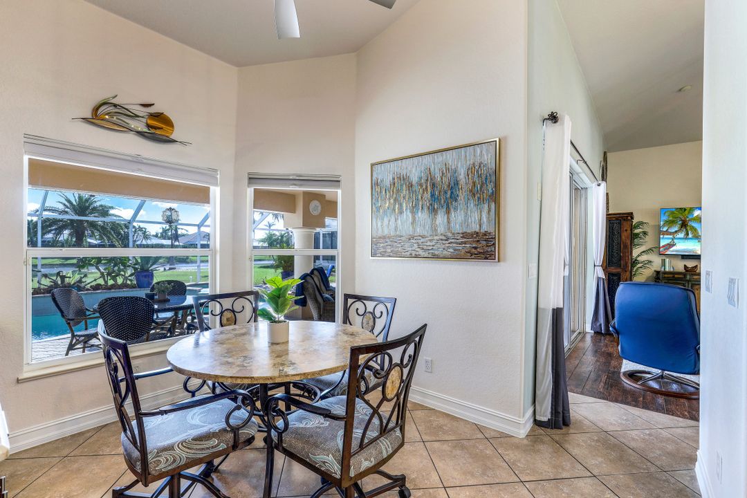 14921 Laguna Dr, Fort Myers, FL 33908