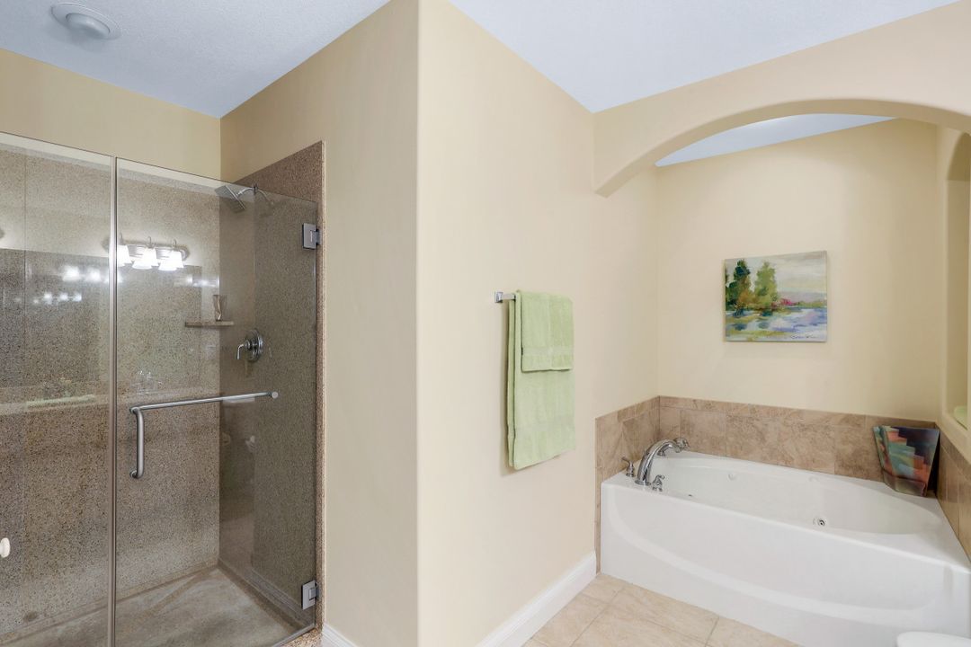 1256 Carpazi Ct #3, Naples, FL 34105