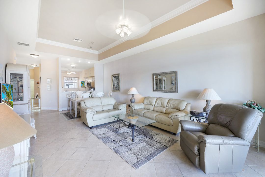 8062 Sanctuary Dr #2, Naples, FL 34104