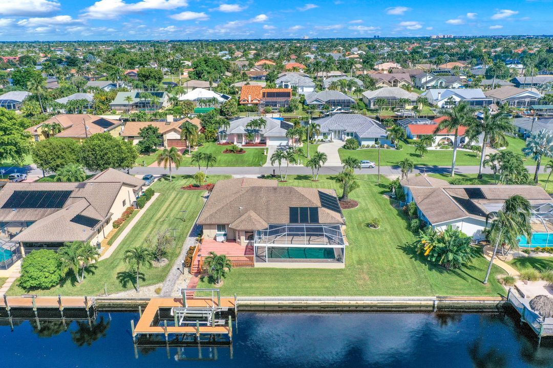 5228 SW 11th Pl, Cape Coral, FL 33914