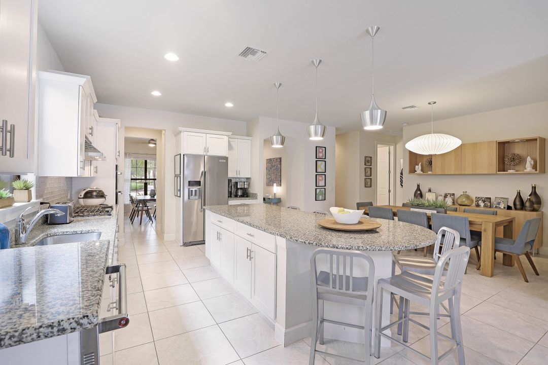 16083 Camden Lakes Cir, Naples, FL 34110