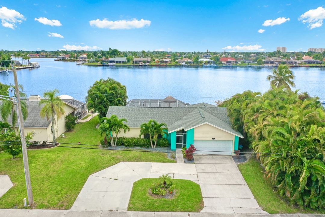 614 Cape Coral Pkwy W, Cape Coral, FL 33914