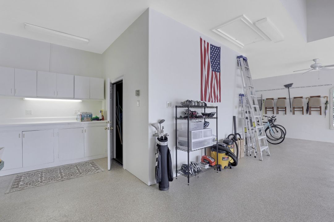 795 Brentwood Point, Naples, FL 34110