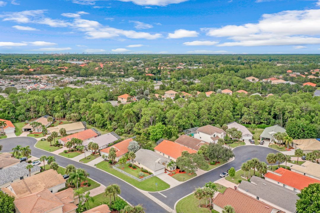 7927 Wexford Dr, Naples, FL 34104