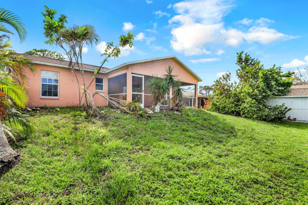 3880 Bennett Ln, Bonita Springs, FL 34134