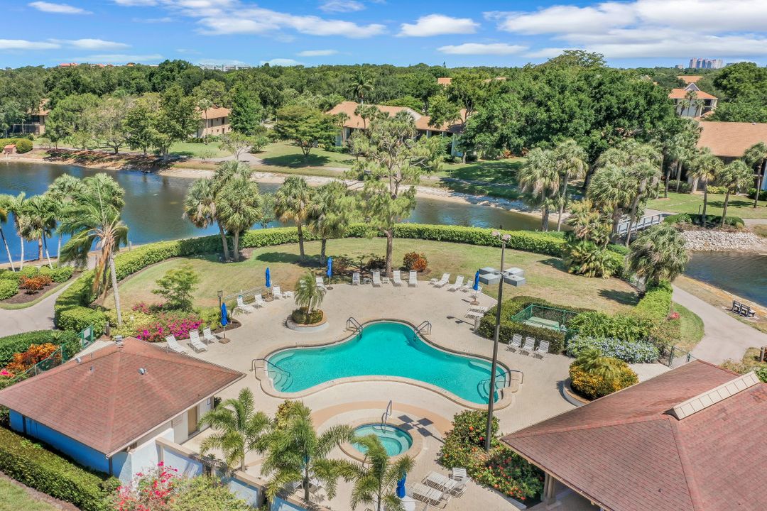 544 Retreat Dr #201, Naples, FL 34110