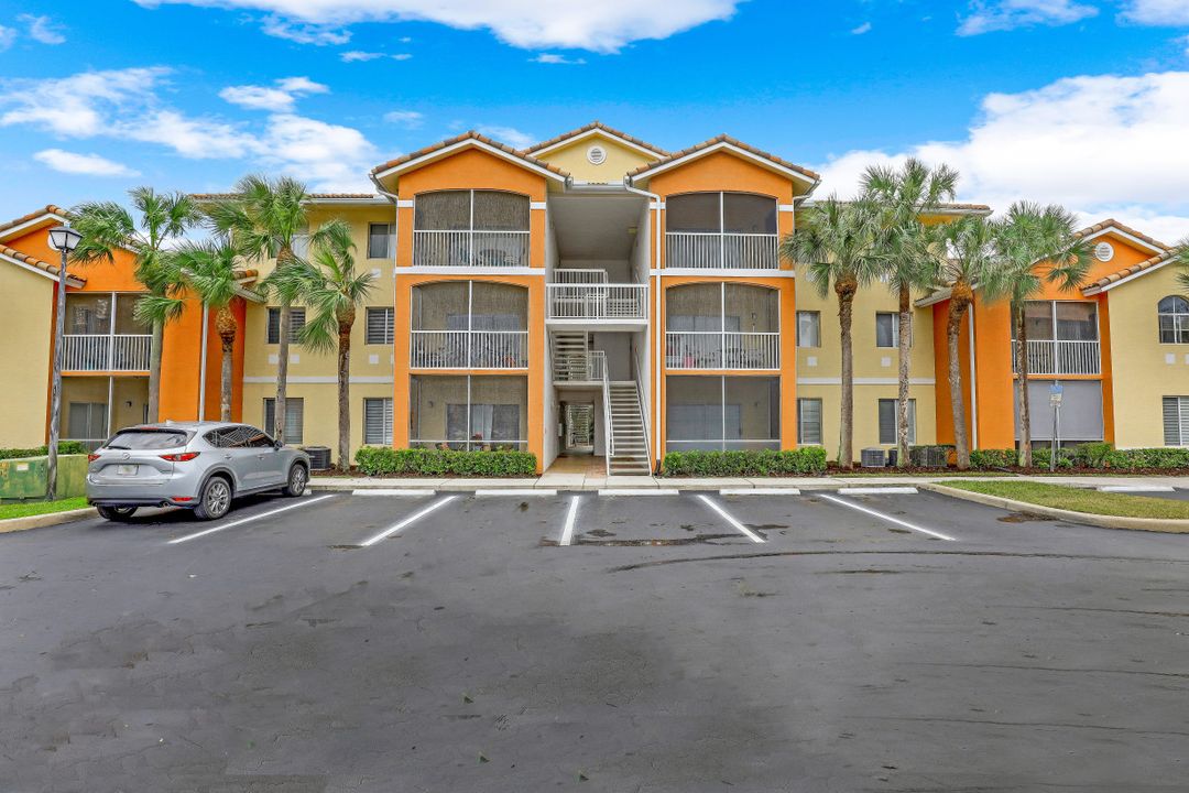 6341 Aragon Way #305, Fort Myers, FL 33966