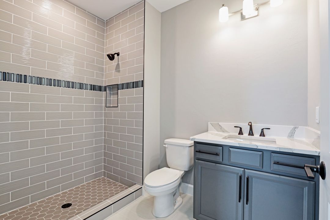 11430 Canal Grande Dr, Fort Myers, FL 33913