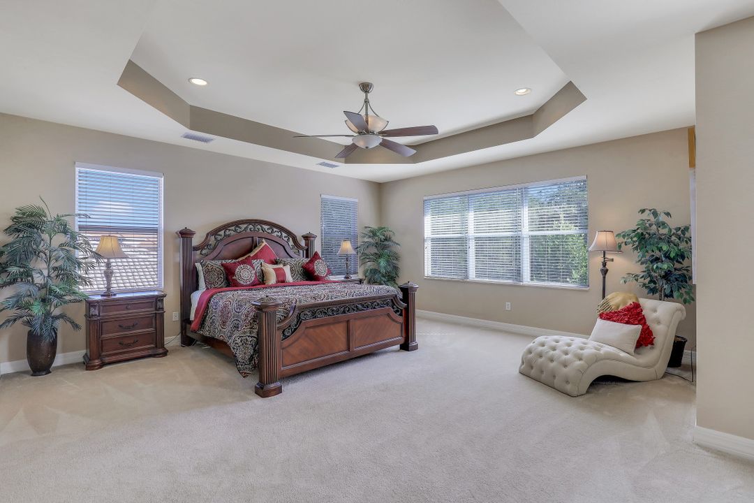 10106 Mimosa Silk Dr, Fort Myers, FL 33913