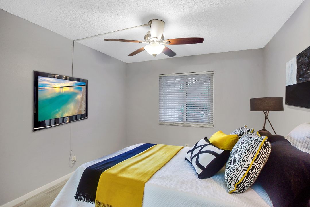 4275 27th Ct SW #104, Naples, FL 34116