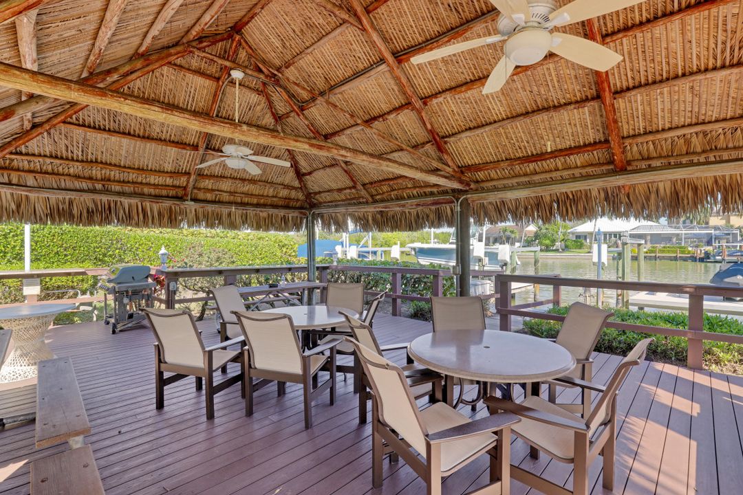 11118 Gulf Shore Dr #602, Naples, FL 34108