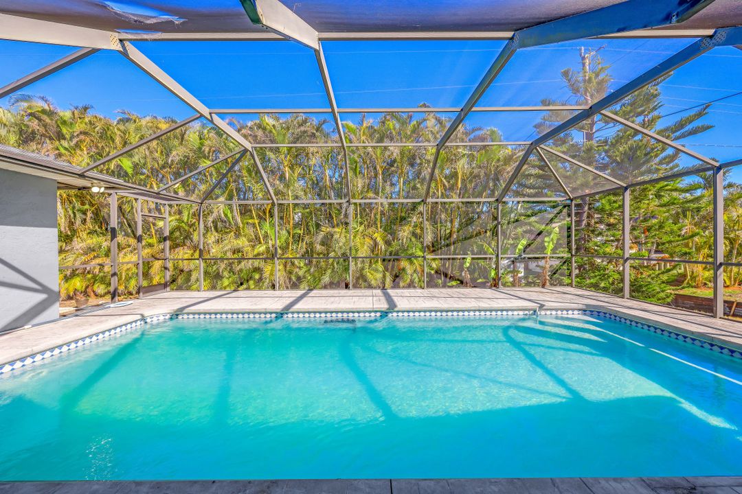 4884 Riverside Dr, Estero, FL 33928