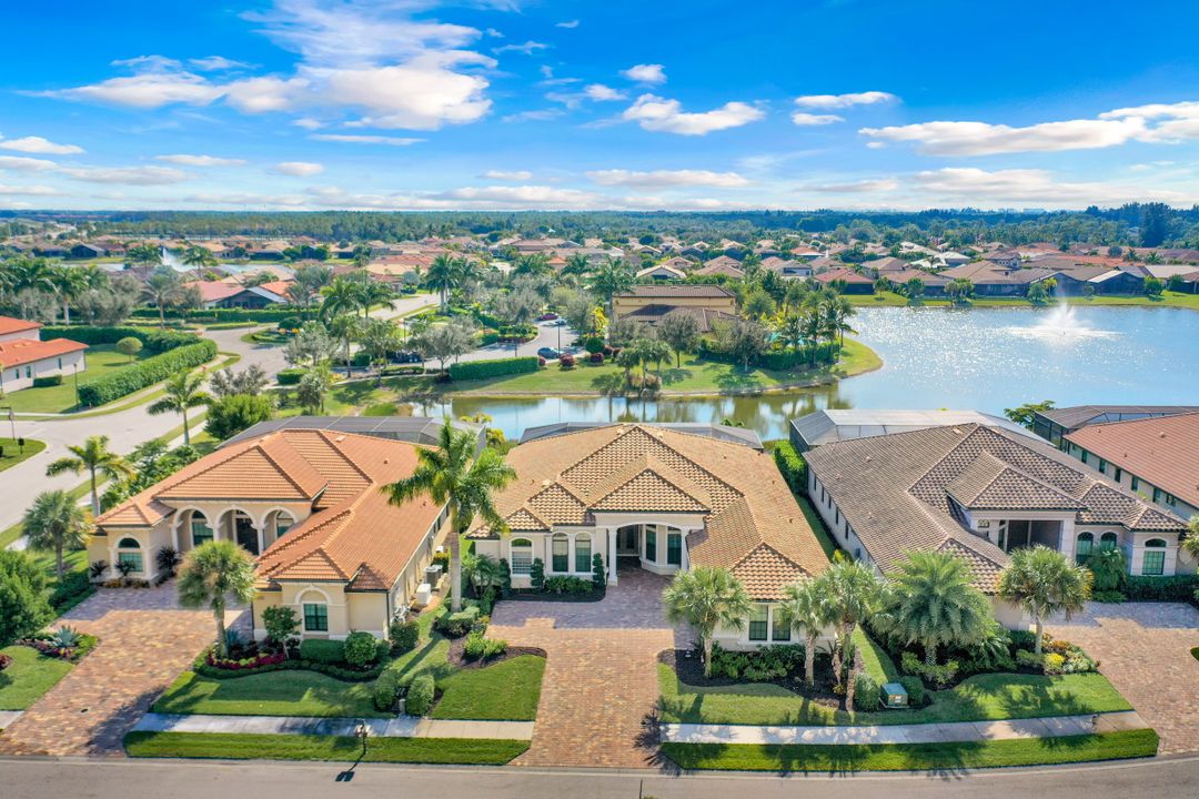 10565 Espanola Dr, Bonita Springs, FL 34135