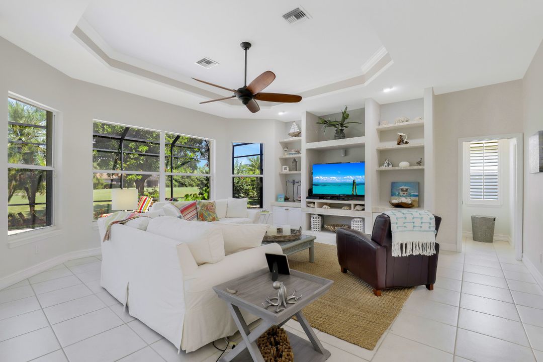 28416 Sombrero Dr, Bonita Springs, FL 34135