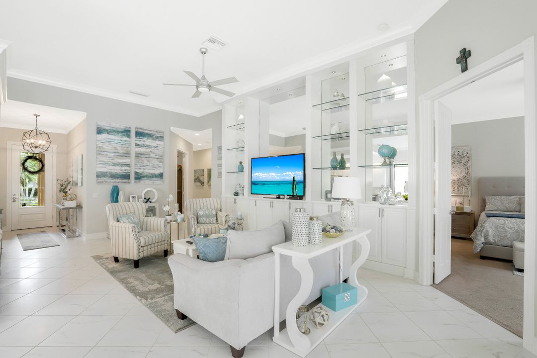 3004 Ellice Way, Naples, FL 34119