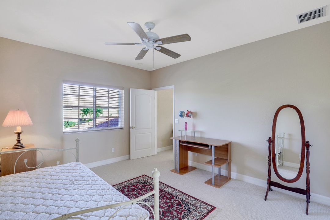 8709 Paseo De Valencia St, Fort Myers, FL 33908