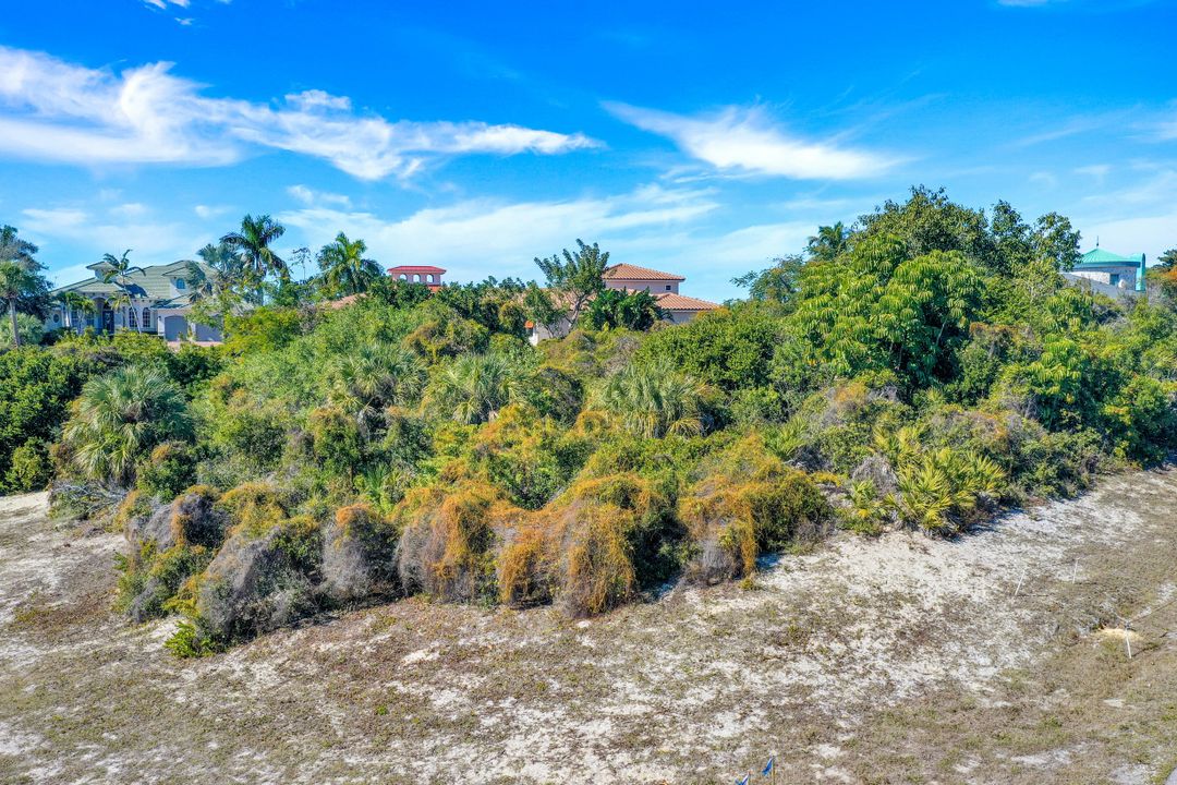 790 Inlet Dr, Marco Island, FL 34145