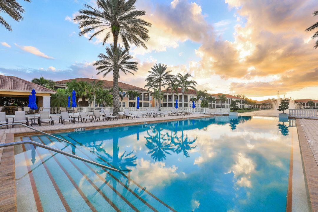 525 Avellino Isles Cir #33201, Naples, FL 34119