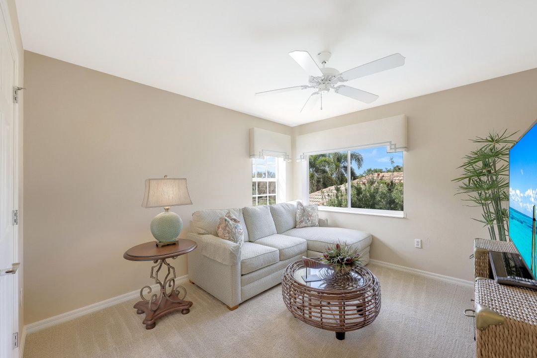 11857 Bramble Ct, Naples, FL 34120