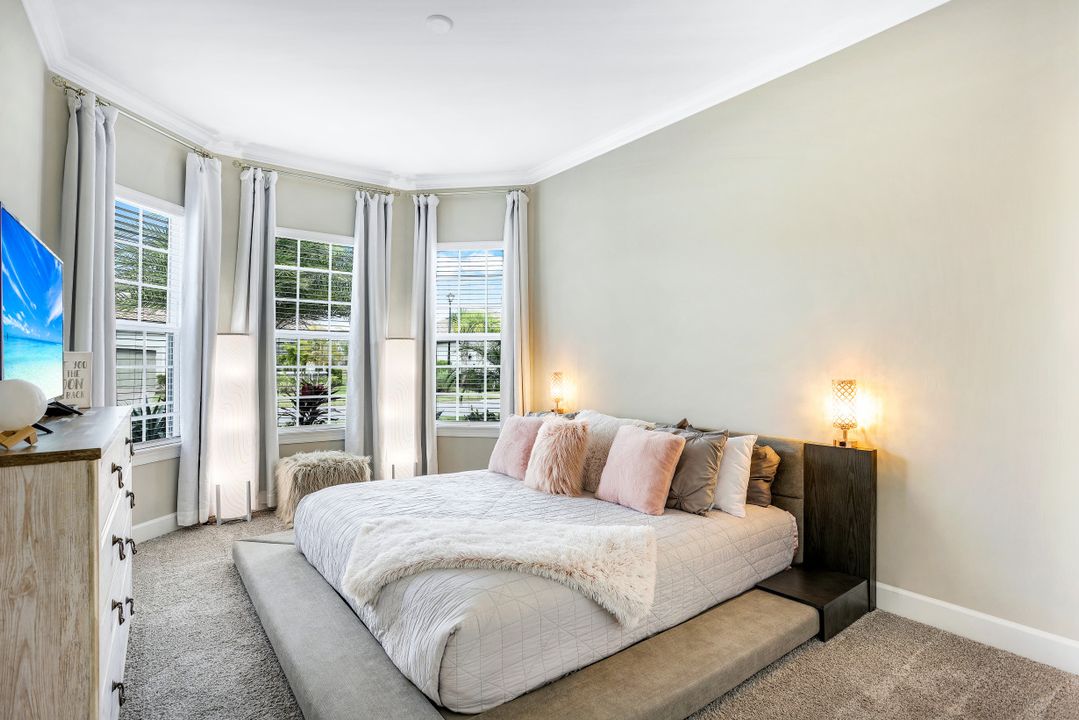 9588 Montelanico Loop, Naples, FL 34119