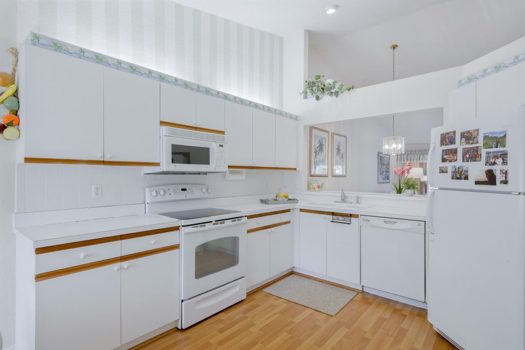 368 Woodshire Ln #B10, Naples, FL 34105